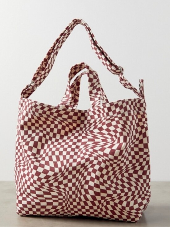 BAGGU Handbags - BAGGU Horizontal Duck Bag Maroon Trippy Checker pattern